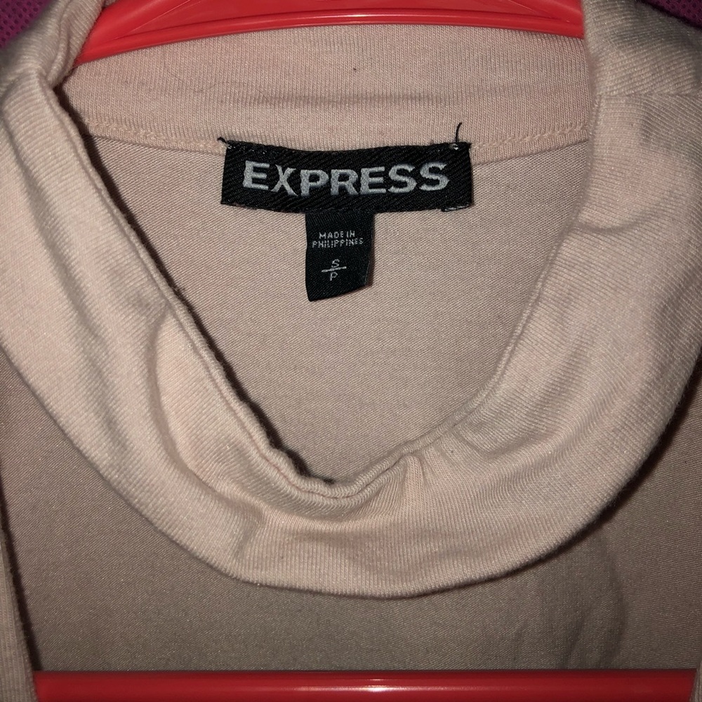 Express Tank Top - Picture 2 of 3